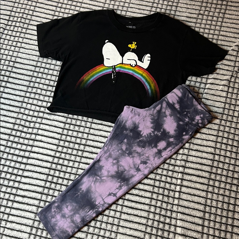 Junior’s Calvin Klein Capris & Cropped Peanuts Tee Set (S)